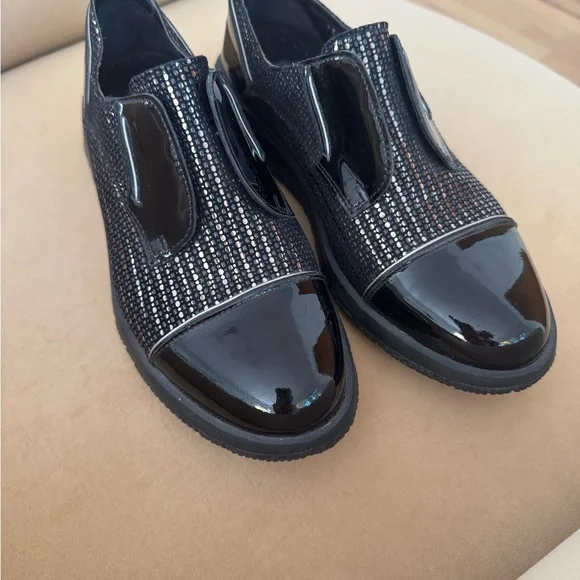 Fratelli Rossetti Black Flats with Textured Design - Picture 2 of 6